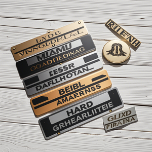 لوحة أسماء مخصصة ذاتية اللصق بلاستيكية فارغة لافتة بلاستيكية فارغة لافتات أسماء مخصصة ترافيوليتا محفورة - Product Image 2