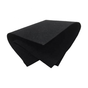 Alfombra de Poliéster 100% para Exteriores, Tipo Concierge, Roja y Negra, Lisa, Ecológica, Transpirable, de Peso Medio, para Eventos, en Rollos - Product Image 3