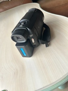 Caméscope Sony FDR-AXP55 4K Handycam d'occasion avec projecteur vidéo - Product Image 3