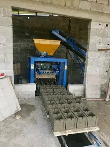 QTJ4-24 di cemento blocchi cavi per l'industria dei mattoni finitrice per la produzione di macchinari per blocchi macchina Semi automatica <span class=keywords><strong>Pakistan</strong></span> prodotti 1000 - Product Image 4