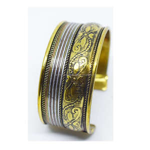 2024 Oregon noir vendredi Indiana bureau hiver vêtements carré en laiton manchette bijoux décontracté à capuche femmes creux géométrique bracelets - Product Image 2