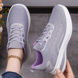 Zapatillas deportivas casuales de <span class=keywords><strong>mujer</strong></span> de color liso con parte superior de malla y tacón bajo, estilo nuevo primavera 2026, suela blanda, cómodas para correr y <span class=keywords><strong>tenis</strong></span>, con cordones. - Product Image 3