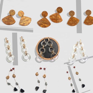 <span class=keywords><strong>Orecchini</strong></span> Pendenti Kaimei Fashion 2019 ZA Brands in Lega Multicolore per Donne, Grandi <span class=keywords><strong>Orecchini</strong></span> Statement in Metallo Dorato, Gioielli Unici Bijoux - Product Image 6