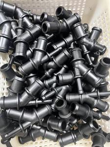 Méthode <span class=keywords><strong>de</strong></span> tuyau <span class=keywords><strong>de</strong></span> <span class=keywords><strong>liquide</strong></span> <span class=keywords><strong>de</strong></span> <span class=keywords><strong>refroidissement</strong></span> <span class=keywords><strong>de</strong></span> pièces automobiles 1J0121087D pour Volkswagen T5 Polo <span class=keywords><strong>Golf</strong></span> Audi A2 - Product Image 2