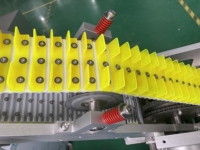 Machine d'étiquetage autocollante pour flacons ronds à grande vitesse