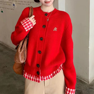 เสื้อสเวตเตอร์ถักแบบแบนคอกลมสีแดงลำลองสำหรับผู้หญิงเสื้อสเวตเตอร์คาร์ดิแกนดีไซน์เกาหลีลดอายุสไตล์ฤดูใบไม้ร่วง - Product Image 1