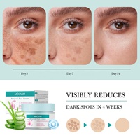 Crème Visage Rénovatrice de la Peau Nourrissante en Profondeur Réduit les Taches Brunes les Taches de Rousseur Crème Visage Éclaircissante pour l'Éclat de la Peau