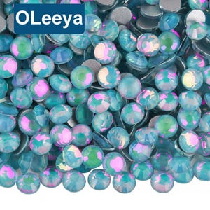 OLeeya Vente en gros de strass en verre à dos plat Série Opale Cristal A3 SS3-SS50, cristaux non thermocollants pour accessoires DIY et gobelets - Product Image 1