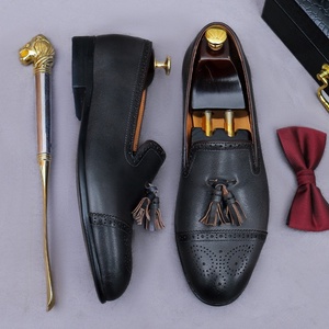 Chaussures pour hommes en cuir de vachette véritable, respirantes, style rétro, perforées, à enfiler, brogues d'affaires, à pompons, décontractées - Product Image 4