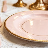 Assiettes en papier plissées rondes jetables Lanweier, luxueuses et élégantes, écologiques, pour mariages et événements en plein air (vente en gros)
