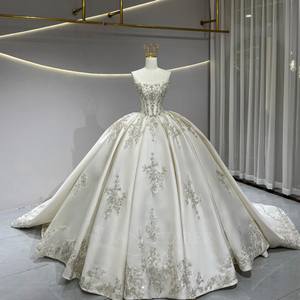Vestido de Novia JFH12 de Satén sin Tirantes con Cola Capilla y Flores de Cristal y Encaje - Estilo Moderno y Ecológico - Product Image 3