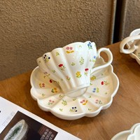 Hochwertige 250ml Keramik-Kaffeetasse Kleines Blumendesign Auslaufsicher Mikrowellengeeignet Spülmaschinenfest Hitzebeständig Exquisit