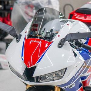 ชิลด์บังลมหน้ารถมอเตอร์ไซค์ <span class=keywords><strong>CBR600RR</strong></span> รุ่นปรับ<span class=keywords><strong>แต่ง</strong></span>สำหรับการแข่งขัน รุ่นยกสูง สำหรับปี 2021-2025 - Product Image 1