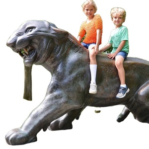 Statue de tigre rugissant en bronze, grande, élégante, d'inspiration animalière, en pose d'attaque, pour entrée d'entreprise et espace extérieur, personnalisée - Product Image 4