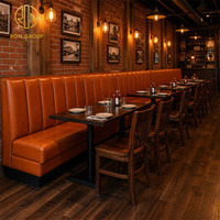 Ensemble de table carrée en bois et chaises ergonomiques Ron Group, sièges en cuir à dossier haut, mobilier de restaurant