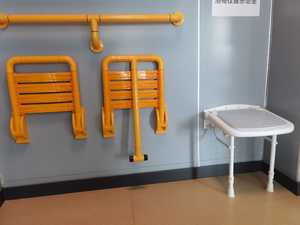Foldable Bathroom <strong>Shower</strong> Toilet Seat With Soft Rubber Cushion - Product Image 4