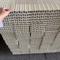 Panneaux muraux 3D WPC modernes et ignifuges pour la décoration intérieure, avec des caractéristiques imperméables