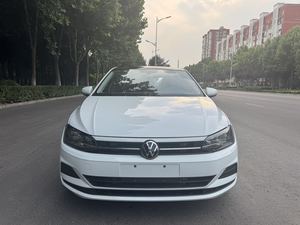 Pour <span class=keywords><strong>Polo</strong></span> Plus 2023 1.5L Automatique Version Panoramique Peinture d'origine Voiture d'occasion Henan Exportation de voitures actuelles - Product Image 2