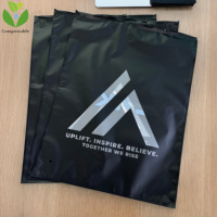 Sacs à fermeture éclair mats noirs givrés pour vêtements, sacs d'emballage en plastique biodégradable personnalisés avec logo, fermeture éclair pour l'expédition de vêtements