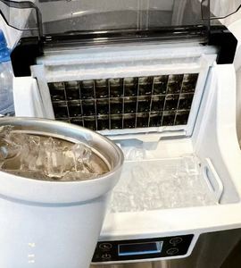 Máquina de Hielo Automática Portátil de Alta Productividad, Tanque de 1.8L, Carcasa de Acero Inoxidable, Capacidad de 45kg/24hrs, Uso Doméstico/Comercial, Tipo <span class=keywords><strong>Nugget</strong></span> - Product Image 2