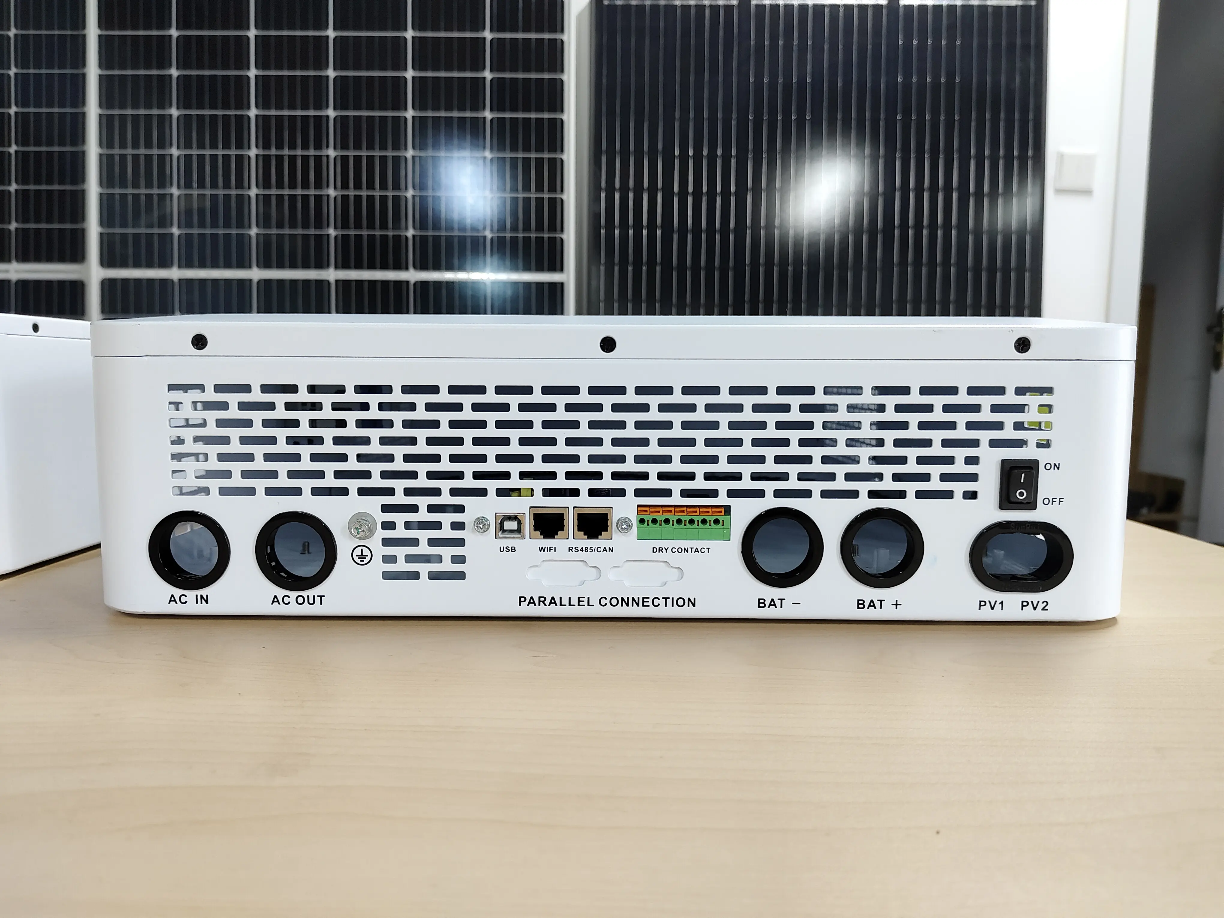 Onduleur solaire Lovsun 8kva 10kw avec onduleur solaire hybride à phase divisée mppt 48VDC