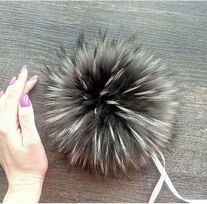 Pompones grandes de piel de mapache <span class=keywords><strong>real</strong></span> con lazo elástico para joyería de sombrero - Product Image 6