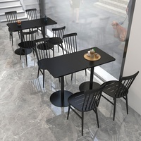 Table basse carrée moderne en fer pour usage commercial dans les cafés, salons de thé et salles d'accueil