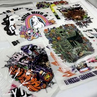 Transferts DTF personnalisés pas chers en vinyle imprimé plastisol pour Halloween et Noël, motifs Père Noël prêts à poser sur T-shirt