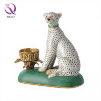 Statue de léopard en porcelaine, sculpture de guépard à pois et porte-bougie pour la décoration de la maison, élément décoratif élégant pour le salon
