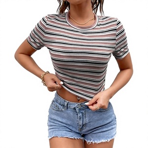 เสื้อยืดแขนสั้นผู้หญิงไซส์ใหญ่คุณภาพสูง ปักโลโก้ สไตล์สตรีทแวร์ ผ้าเรียบสีพื้น หนัก 180 GSM - Product Image 3