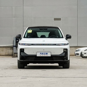 Leapmotor B10 SUV Électrique Neuf à Longue Autonomie, Recharge Rapide, Conduite Intelligente, Volant à Gauche, Boîte Automatique, Véhicule Électrique Neuf - Product Image 2