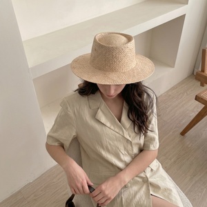 Wholesale <b>Flat</b> Brim Raffia Straw <b>Hat</b> for Women Fashionable Sunshade Straw Sun <b>Hat</b> Vacation Holiday Beach Panama Jazz <b>Hat</b> - Product Image 3