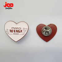 Cadeaux promotionnels : Badges métalliques en forme de cœur, épingles de revers et épingles en émail, personnalisables avec votre propre LOGO, peints en couleur