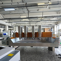 Scie à pont CNC pour la découpe de pierre, machine 4+1 axes pour marbre et granit, monobloc avec moteur, contrôle PLC, haute efficacité, utilisation facile