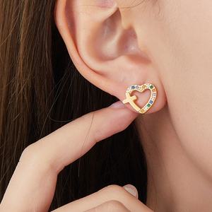 ผู้ผลิตต่างหูแบบติดหู สแตนเลส ต่างหูคลาสสิก แฟชั่นรูปหัวใจ ต่างหูเพชรซิคอน เครื่องประดับสำหรับผู้หญิง - Product Image 3