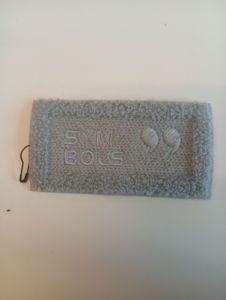 Etiquetas de satén bordadas personalizadas para cuellos, accesorios de fábrica para prendas de vestir, para colocar etiquetas de lavado en prendas de poliéster. - Product Image 4
