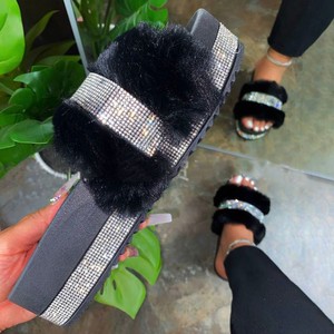 <span class=keywords><strong>Sandali</strong></span> estivi di tendenza moda donna taglie forti <span class=keywords><strong>con</strong></span> piattaforma di strass di peluche disponibile - Product Image 2