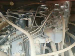 Excavatrice sur chenilles hydraulique Hitachi ZX210 d'occasion, 21 tonnes, certifiée CE, équipement de construction à haut rendement, engrenages et pompes - Product Image 4