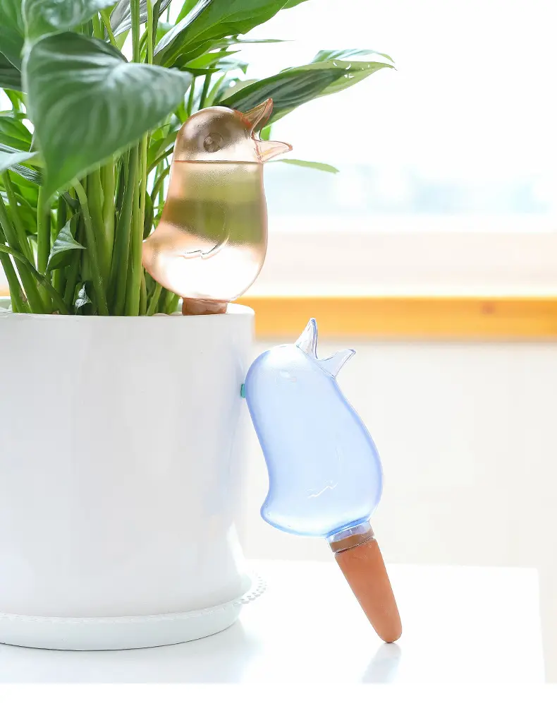 Bird shape watering flower kettle transparent drip pot automatic watering