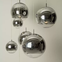 Lampe suspendue de style nordique minimaliste postmoderne pour comptoir de bar, lustre créatif en verre en forme de bulle pour l'éclairage domestique