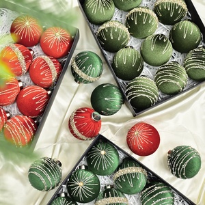 Boules de Noël en flocage rouge de 8 cm, nouveau design, <span class=keywords><strong>boule</strong></span> de Noël de luxe, peinture à la main - Product Image 2