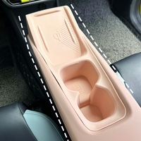 Support de tasse en silicone avec recharge sans fil intégrée pour BYD Seagull, tapis de protection pour intérieur de voiture, accessoire décoratif amélioré dédié