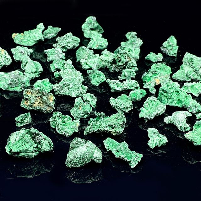 Natural Specimen Raw Quartz Mineral Specimen Healing Crystal Malachite for Decoration