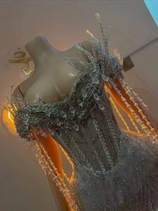 Abiti da sposa Aso Ebi: Modelli da donna Sea Girl Abiye con spacco laterale, perline, pizzo e cristalli, ideali per compleanni e secondi ricevimenti - Product Image 4