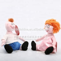 Poupée parlante en peluche avec fonction de dialogue