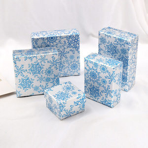 Joyero magnético de lujo para niños de fábrica con embalaje biodegradable estampado en relieve revestimiento UV forro de esponja - Product Image 2