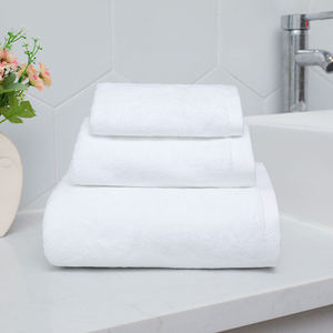 Set di Asciugamani Premium in Cotone Bianco per Hotel con Asciugamani per Mani, Viso e Bagno, Logo Personalizzabile per l'Industria dell'Ospitalità, Hotel e Resort - Product Image 2