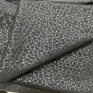Tissu en feutre antidérapant en microfibre imprimé fleurs de prunier et <span class=keywords><strong>pois</strong></span> pour matelas - Product Image 4