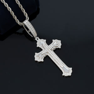 Nuovo Arrivo 2026: Ciondolo Croce Gotica Decorata con <span class=keywords><strong>Ali</strong></span> in <span class=keywords><strong>Argento</strong></span> Sterling 925 per Uomo, Lussuoso Moissanite VVS1 <span class=keywords><strong>D</strong></span> che Supera il Test del Diamante - Product Image 4