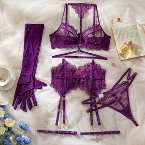 Ensemble <span class=keywords><strong>de</strong></span> lingerie en dentelle avec soutien-gorge, culotte, porte-jarretelles, sous-vêtements <span class=keywords><strong>de</strong></span> <span class=keywords><strong>mariage</strong></span>, soutien-gorge transparent et <span class=keywords><strong>string</strong></span> - Product Image 1